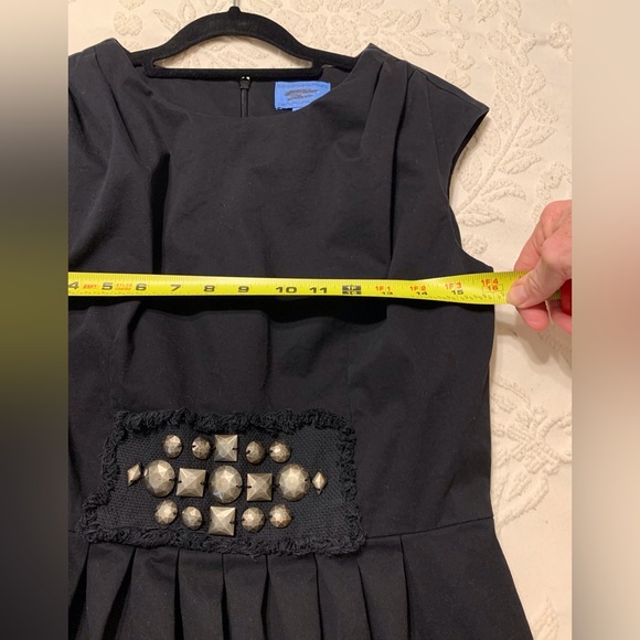 Black dress by Simply Vera Wang size 6 New without tags - Picture 3 of 7